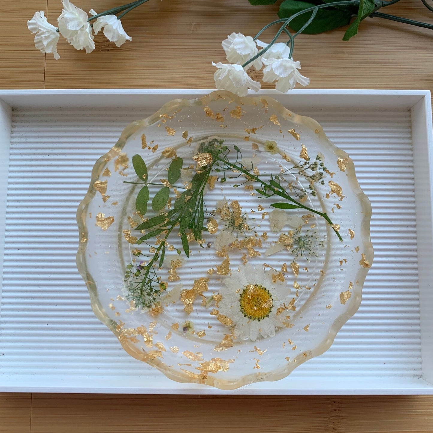 Handmade Floral Resin Jewelry Dish, Jewelry Tray, Resin Jewelry Tray, Resin Jewelry Dish, Trinket Tray, Resin Trinket Tray, Trinket Dish