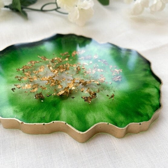 Emerald Green Geode Coaster Set of Two, Luxury Coaster Set, Green and Gold Home Decor, Resin Coaster, Agate Coasters Set, Irregular Shaped