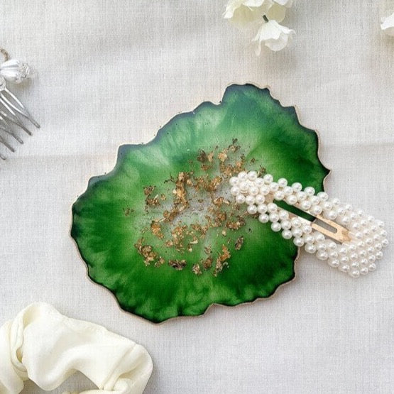 Emerald Green Geode Coaster Set of Two, Luxury Coaster Set, Green and Gold Home Decor, Resin Coaster, Agate Coasters Set, Irregular Shaped